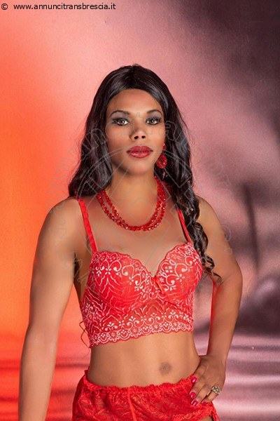 Foto Annunci Transescort Isernia Naomi Fire